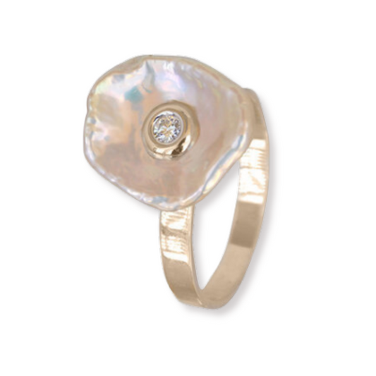Maritime Pearl with Diamond Ring