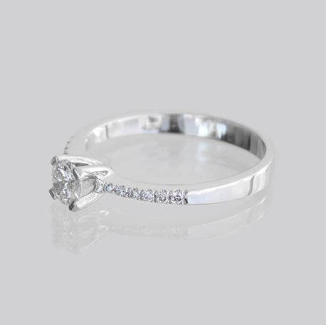 Vera Engagement Diamond Ring