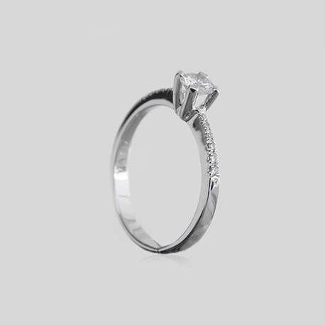 Vera Engagement Diamond Ring