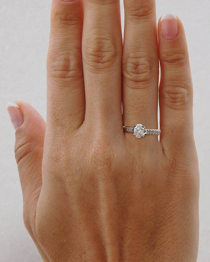 Jennifer Engagement Diamonds Ring
