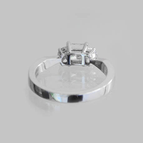 Ayala Three-Stone Diamonds Wedding Ring