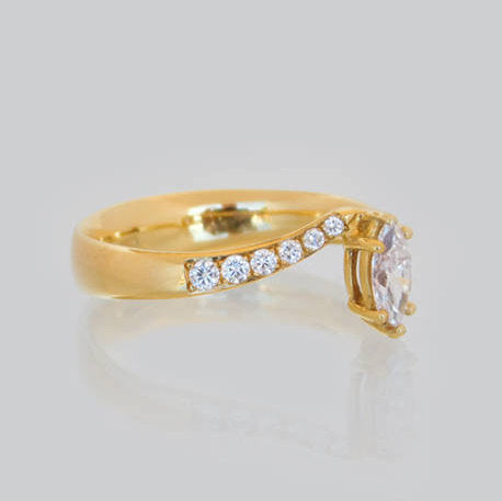 Mona Pave Engagement Diamond Ring