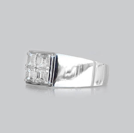 Annabel Signet Diamond Ring